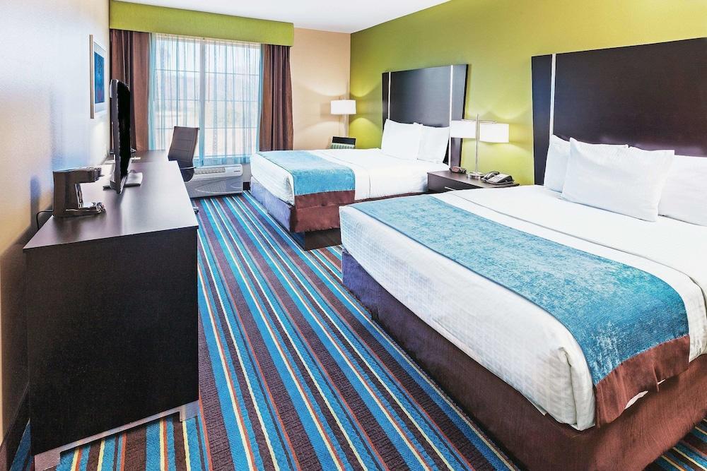 Hotel La Quinta By Wyndham 3*
