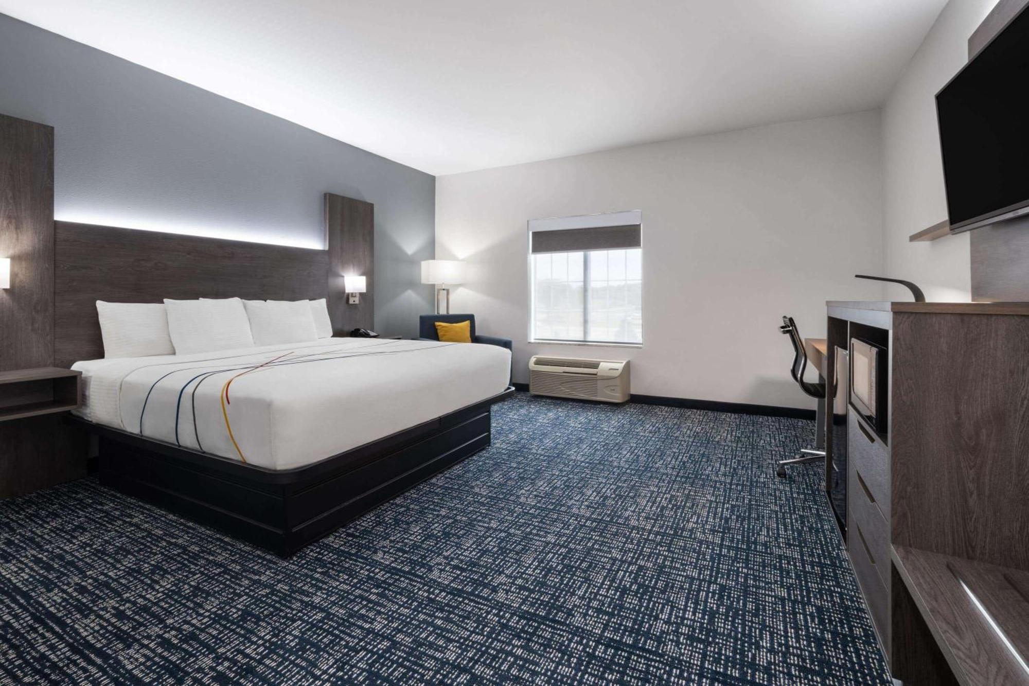 La Quinta By Wyndham Hotel