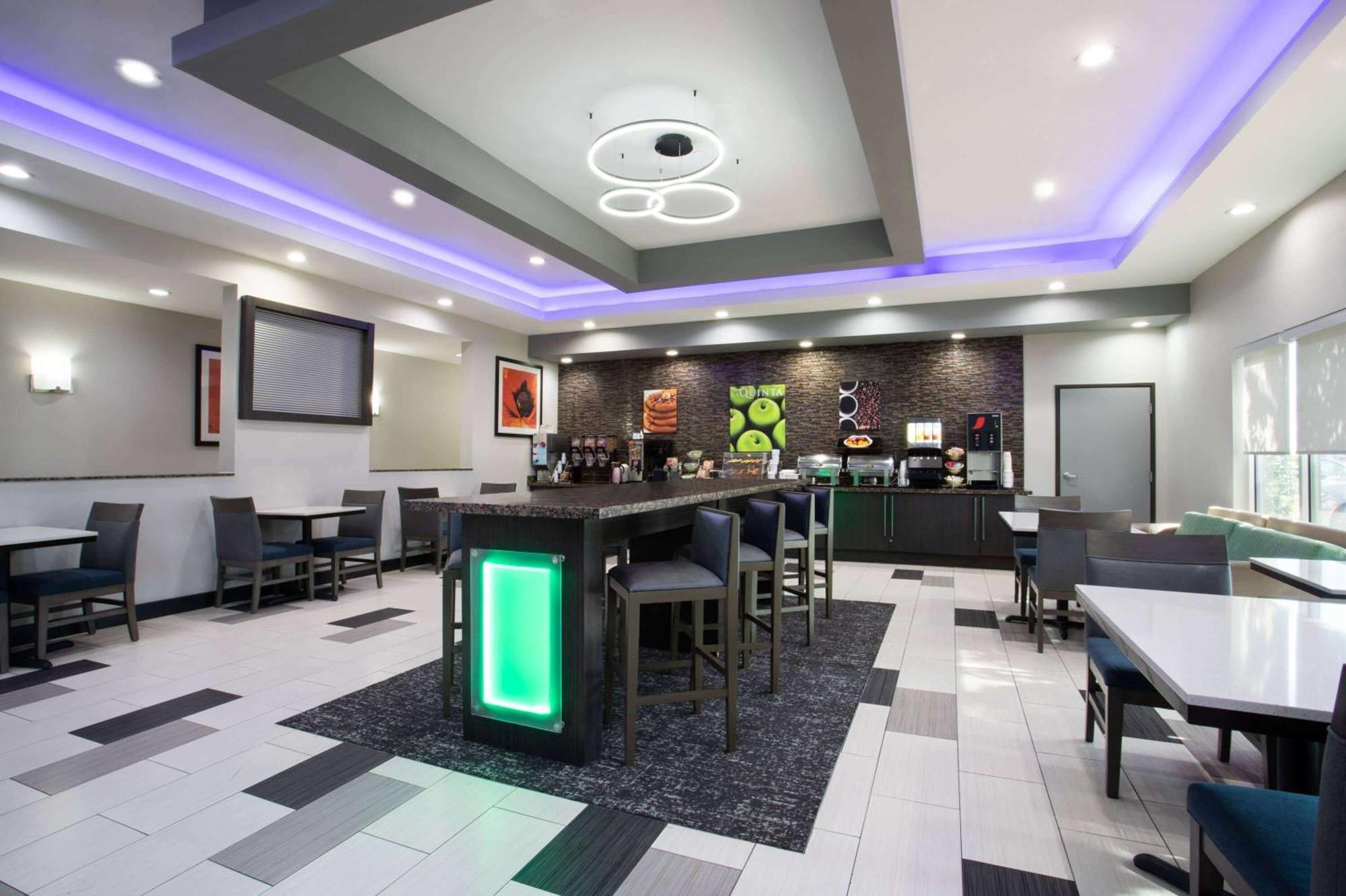 Hotel La Quinta By Wyndham 3*