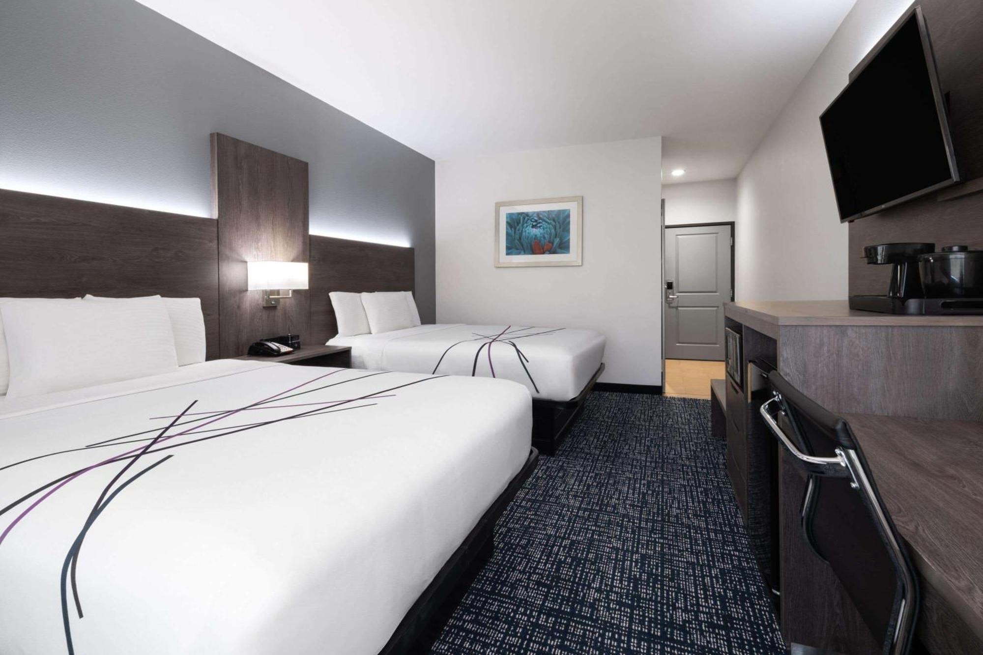 La Quinta By Wyndham Hotel